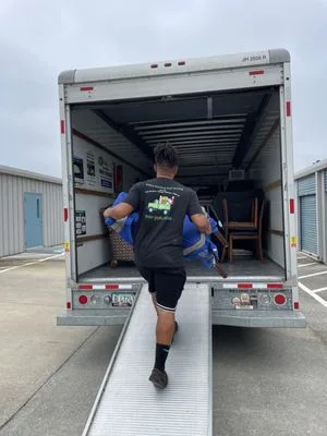Pepe's Hauling And Moving LLC