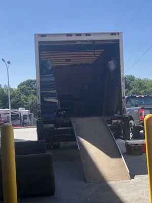 Pinnacle Movers LLC