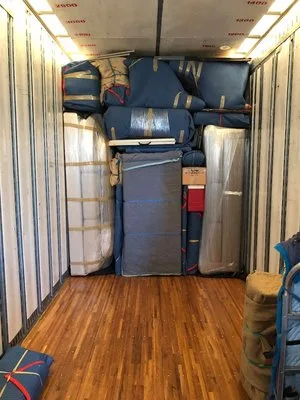 Meek Movers photo 4