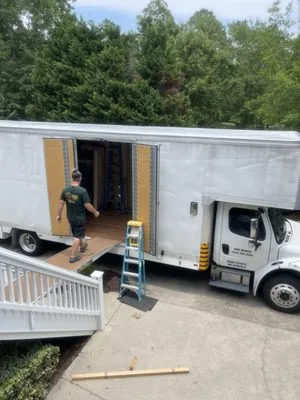 King Moving photo 2